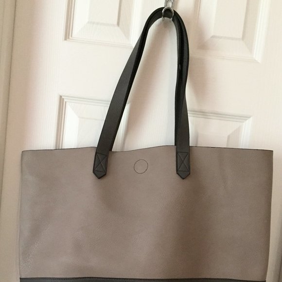 DSW Grey Tote - Picture 2 of 6